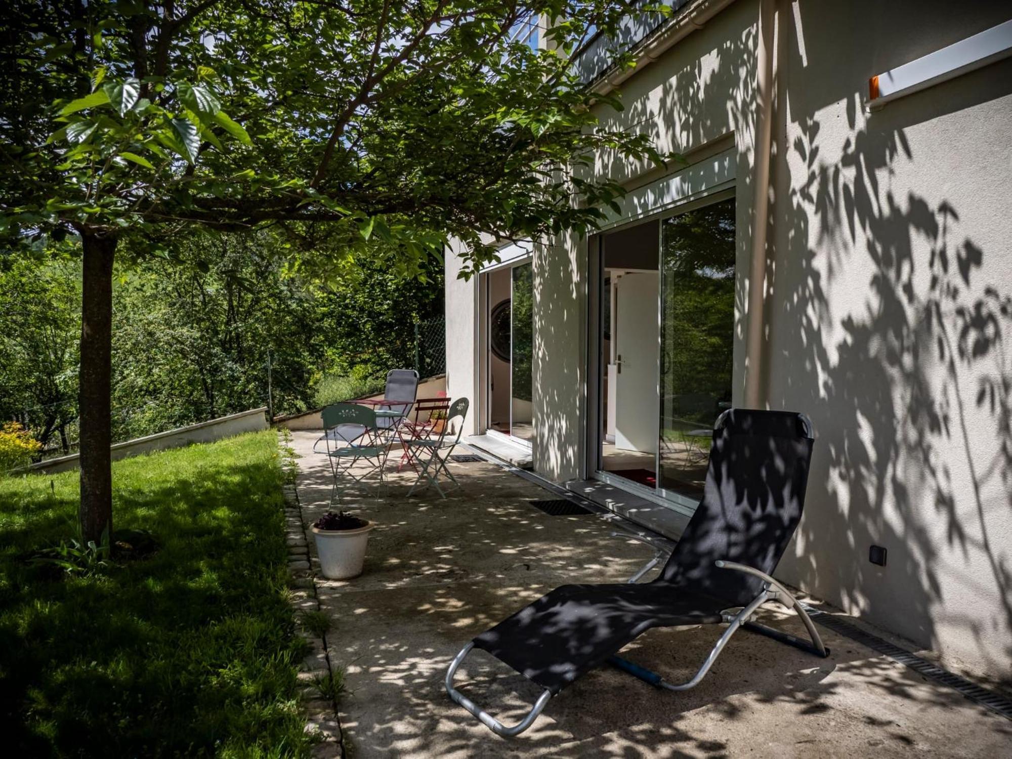 Appartement La Maison Sous Le Noyer à Montessut Extérieur photo